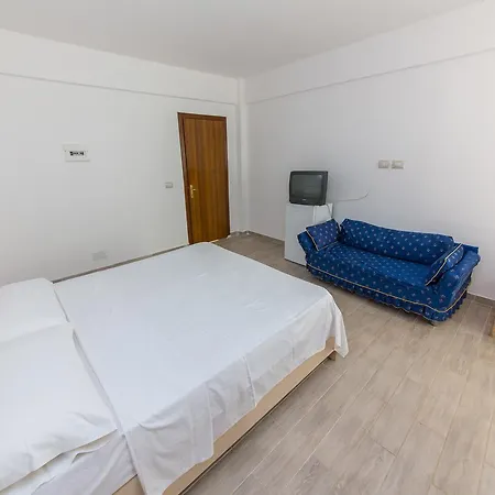 Kolaveri Semesteranläggning (resort)