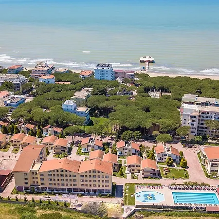 Kolaveri Semesteranläggning (resort) Golem (Tirana)