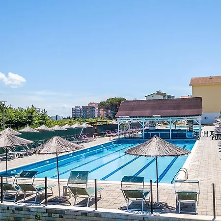Semesteranläggning (resort) Kolaveri Golem (Tirana)