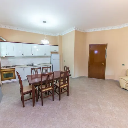Kolaveri Semesteranläggning (resort) Golem (Tirana)