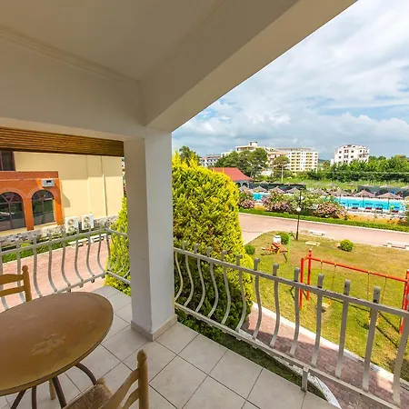 度假村 Kolaveri 3*