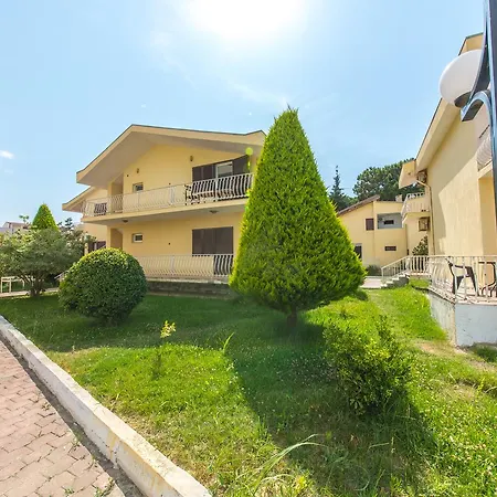 Semesteranläggning (resort) Kolaveri Golem (Tirana)