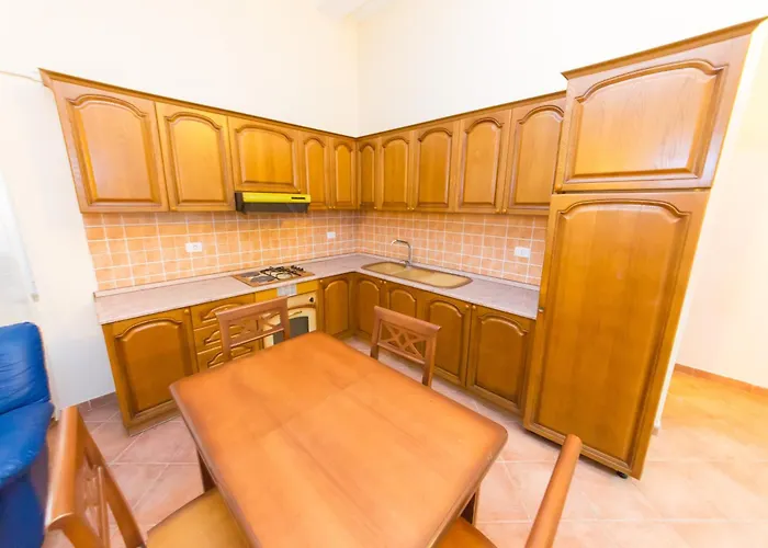 Kolaveri 3* Golem (Tirana)