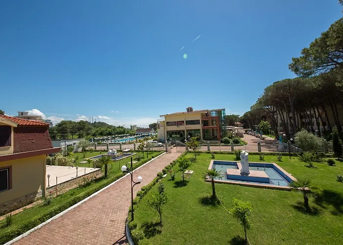 Kolaveri Resort Golem (Tirana)