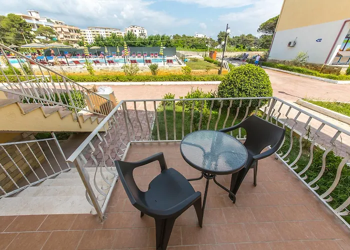 Kolaveri Golem (Tirana)