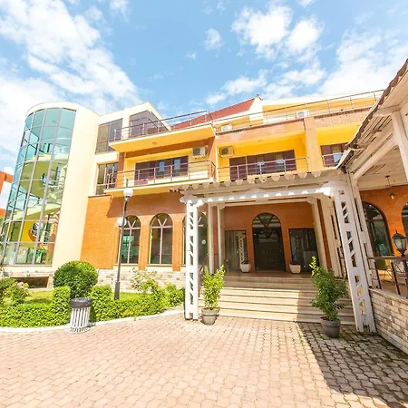 Kolaveri Golem (Tirana)