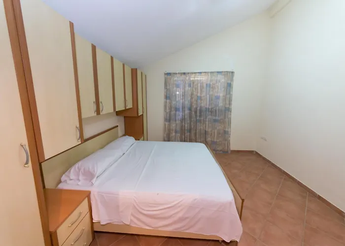 Kolaveri 3* Golem (Tirana)