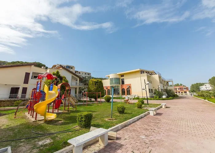 Kolaveri 3* Golem (Tirana)