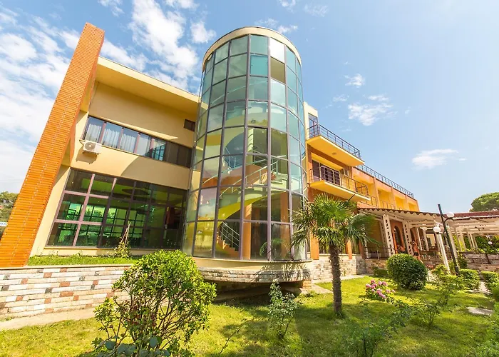 Kolaveri 3* Golem (Tirana)