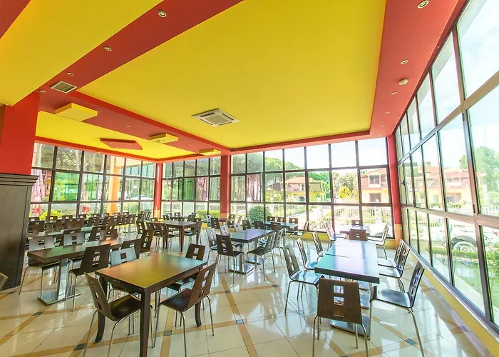 Kolaveri 3* Golem (Tirana)